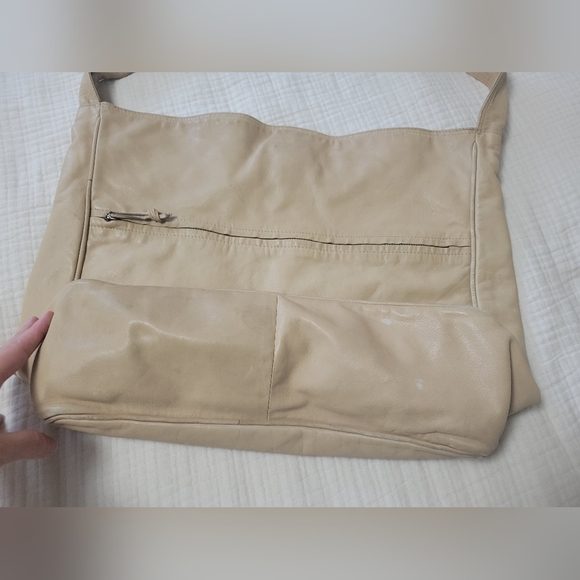 Bottega Veneta Vintage Soft Calfskin Hobo Shoulder Bag Sofia Richie Fave Style - Picture 4 of 12